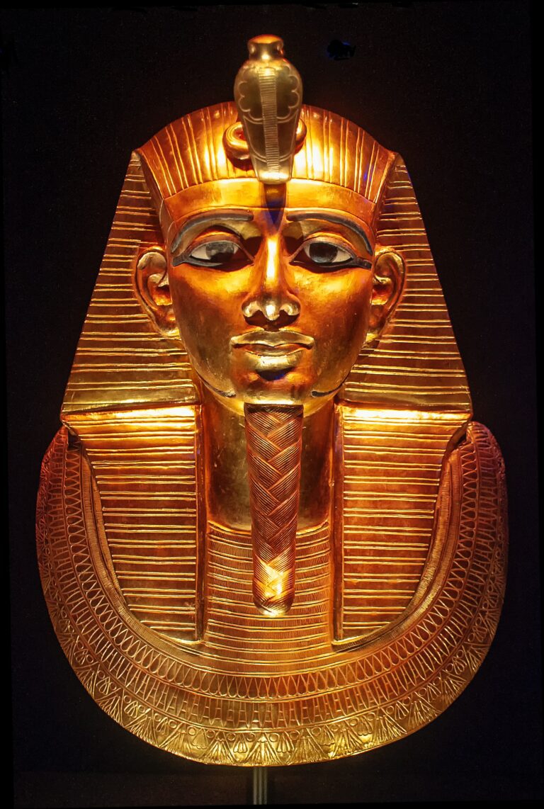 grand egyptian museum tutankhamon
